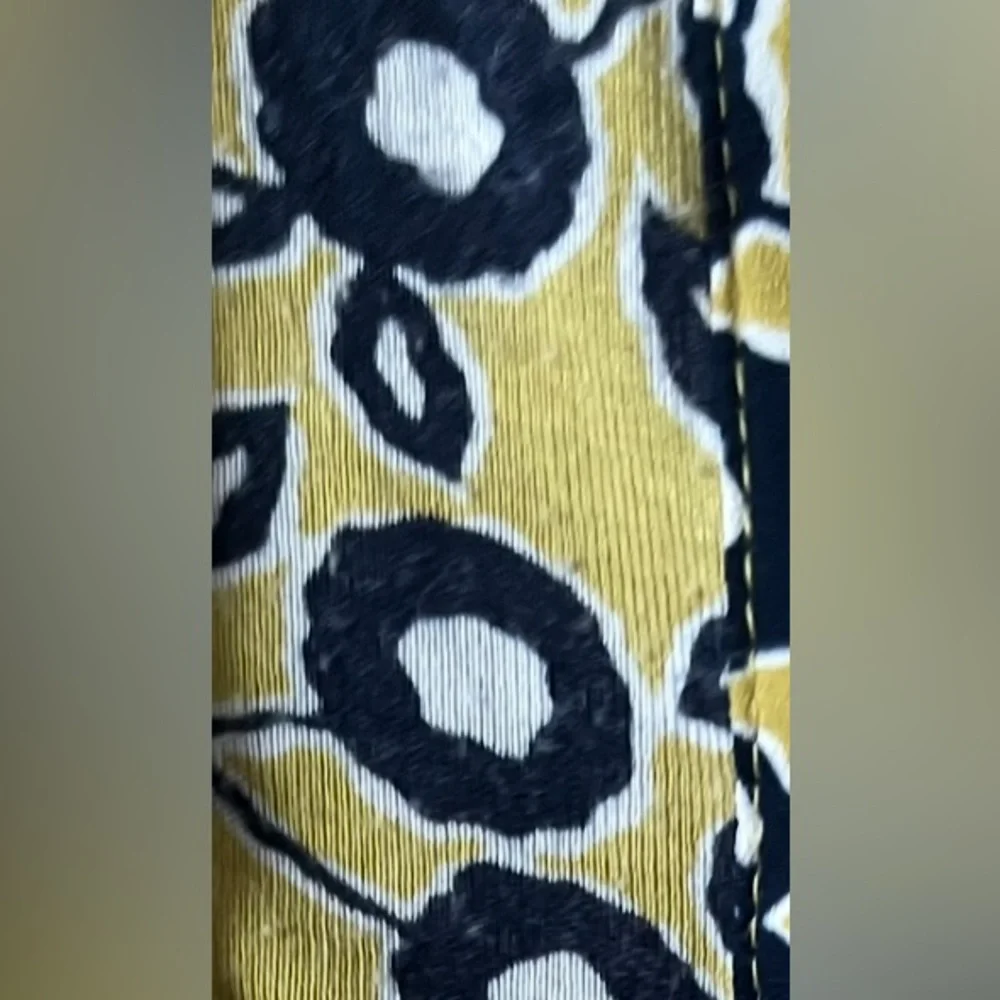 Ann Taylor LOFT Yellow and Black Floral Blouse size S - Picture 13 of 13